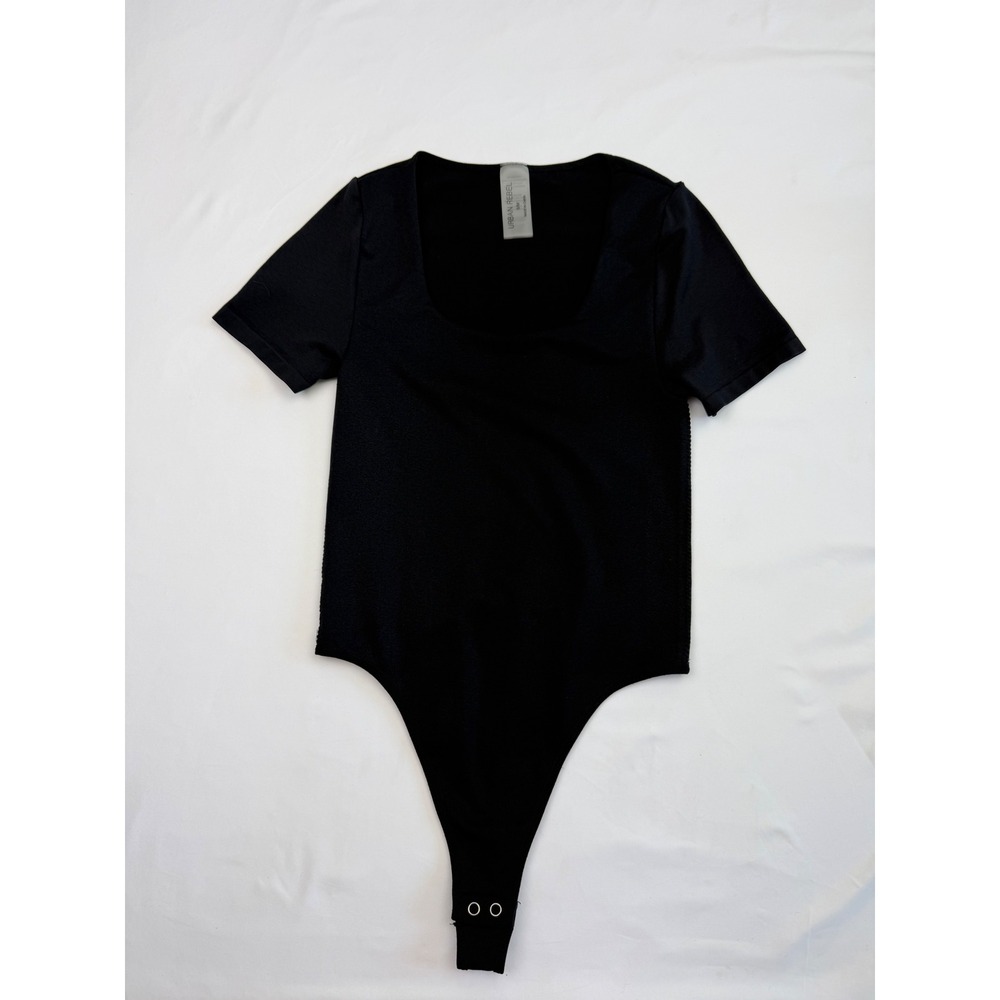 Urban Rebel Womens Black Short Sleeve Scoop‎ Neck Thong Bodysuit Size S/M